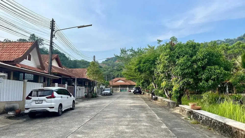 Valley 40 - 2 bdr Private Villa Near Phuket Town