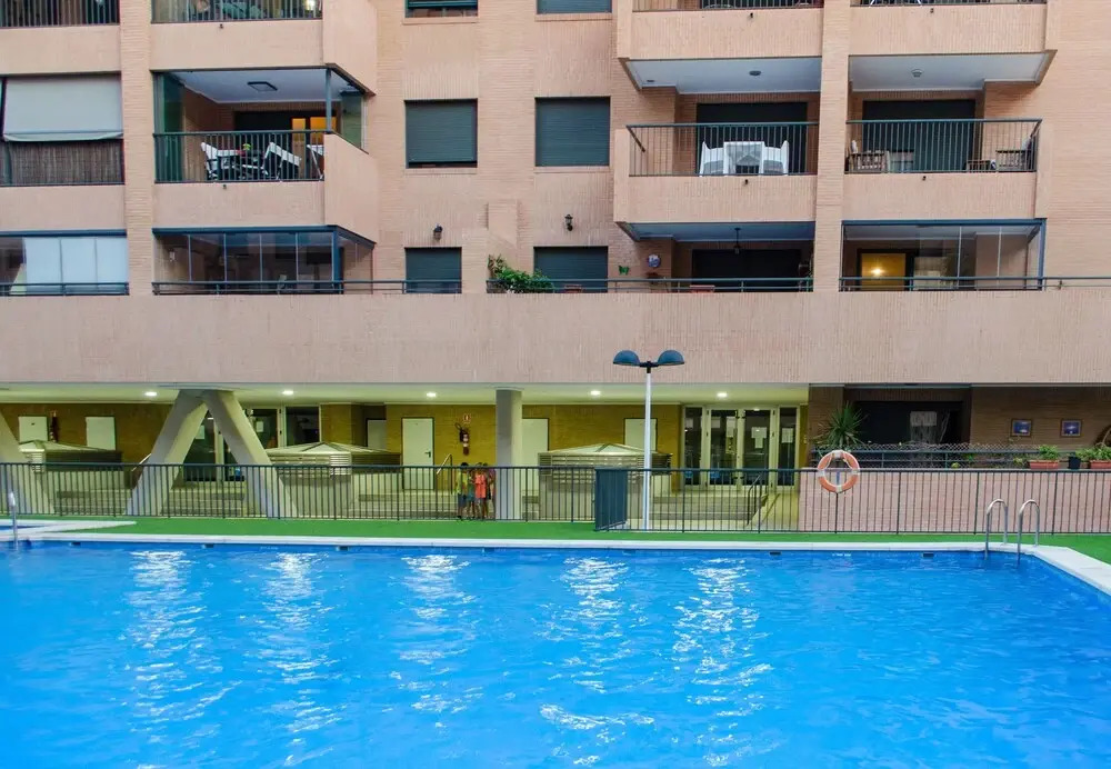 ApartUP Patacona Pool Views
