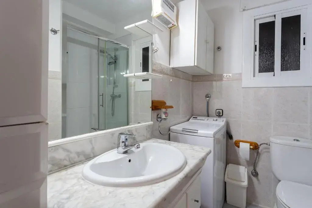 Apartment 60 mtres from the beach