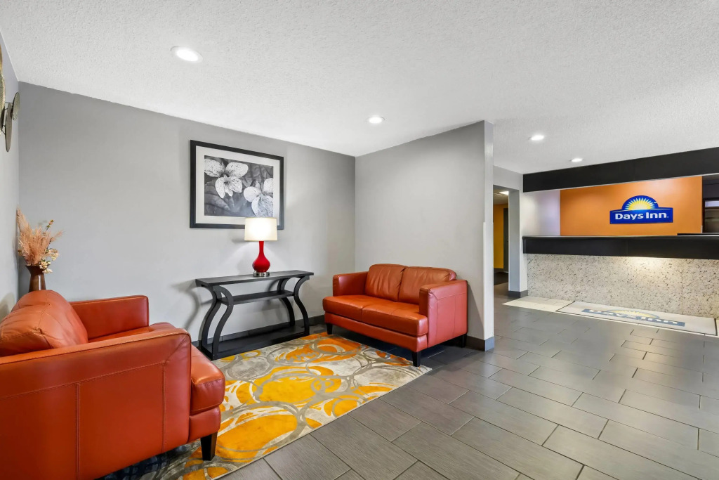 Days Inn by Wyndham Black River Falls - Access to ATV Trail