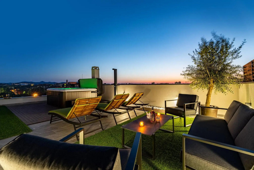 Panorama Deluxe Apartment