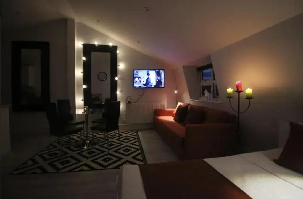 Quirky Cosy Marleybone Victorian Loft Apartment