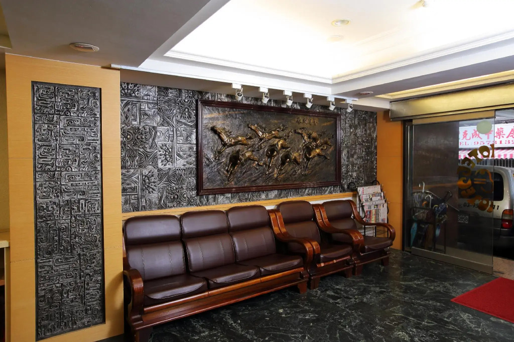 Lion Hotel