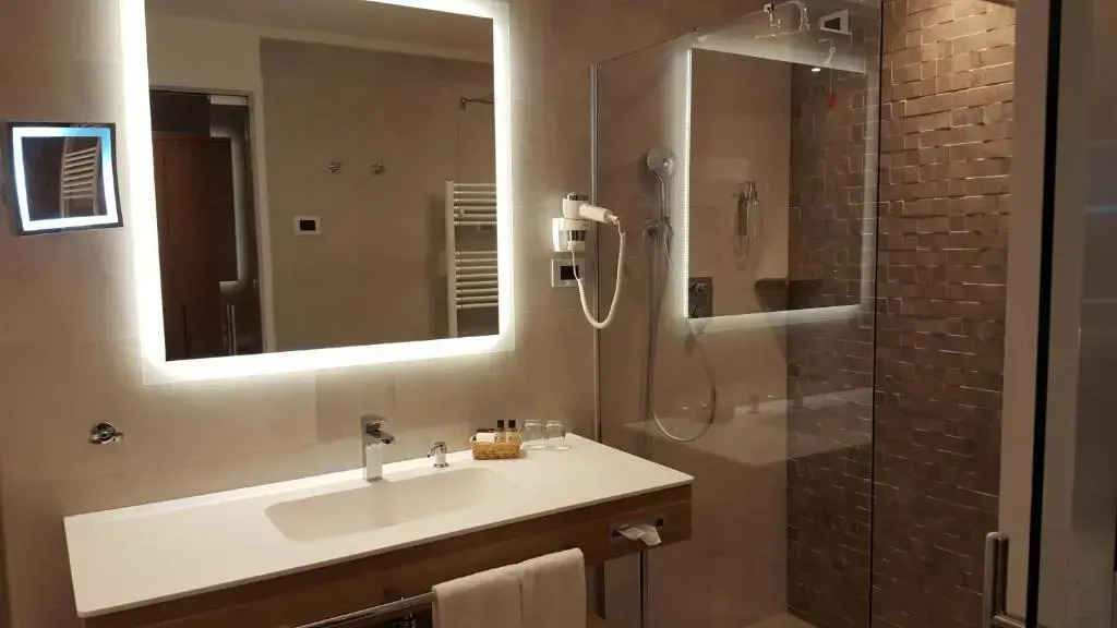 Hotel Cesa Tyrol