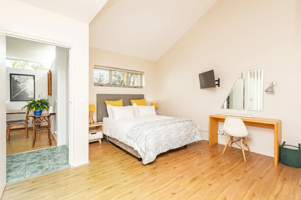 Admiralty Bed & Breakfast