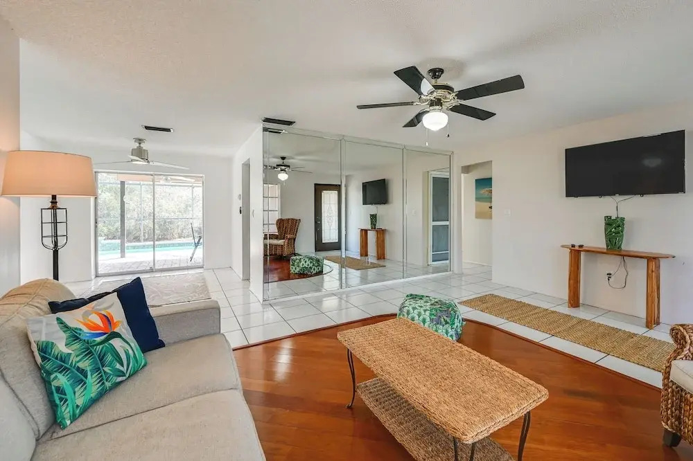 3 Mi to Naples Botanical Garden: Home w/ Hot Tub!