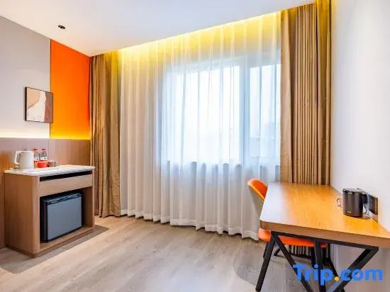 Licheng Huasheng Hotel (Beijing Bird's Nest Olympic Sports Center Subway Station Branch)