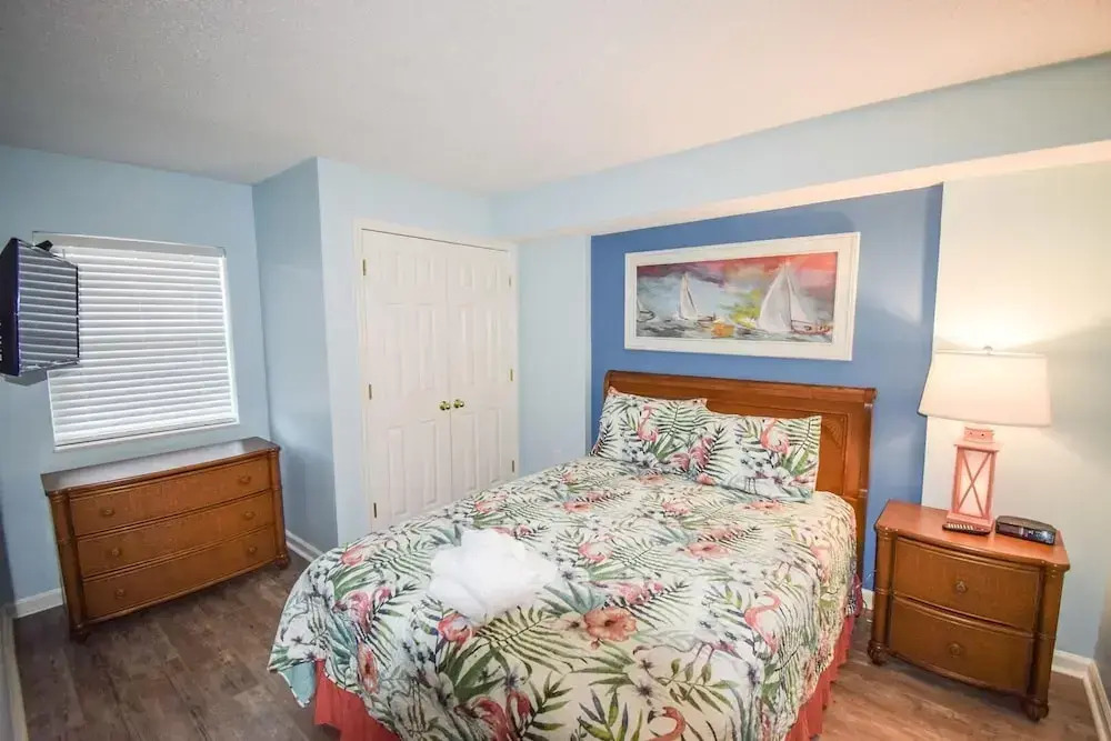 Ashworth 804 3 Bedroom Condo by RedAwning, North Myrtle Beach