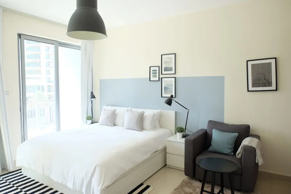 Spotlight - Ease by Emaar - Studio