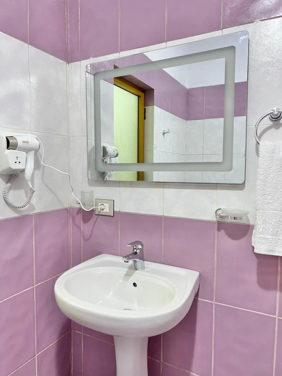 1 Apartment 2-3 Adults 20 minutes by Walk to City Center Free Parking