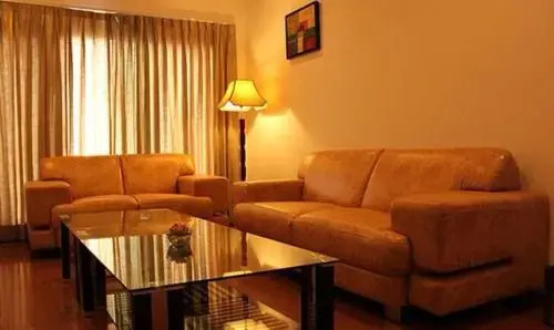 Mint Sarojville Suites