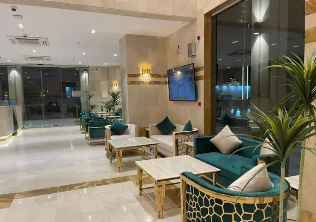 Al Awail Golden Hotel