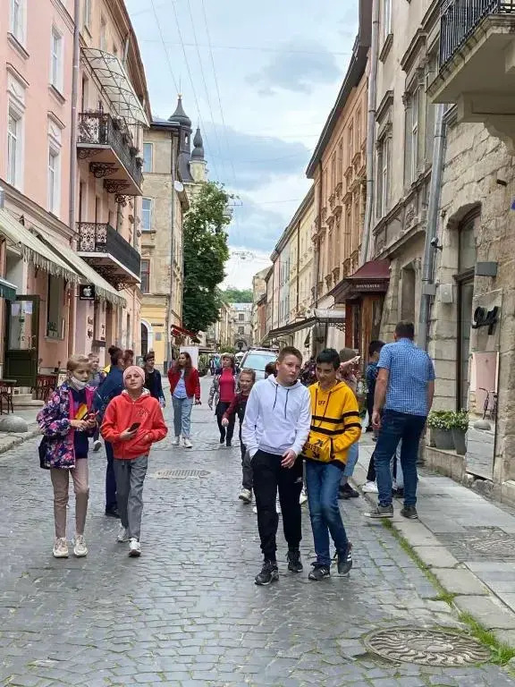 Zdesj Zhivet Schastje