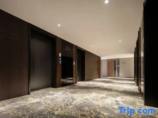 The GiorgioMorandi Hotels (Jinan Lushan South Subway Station Fuli Plaza)