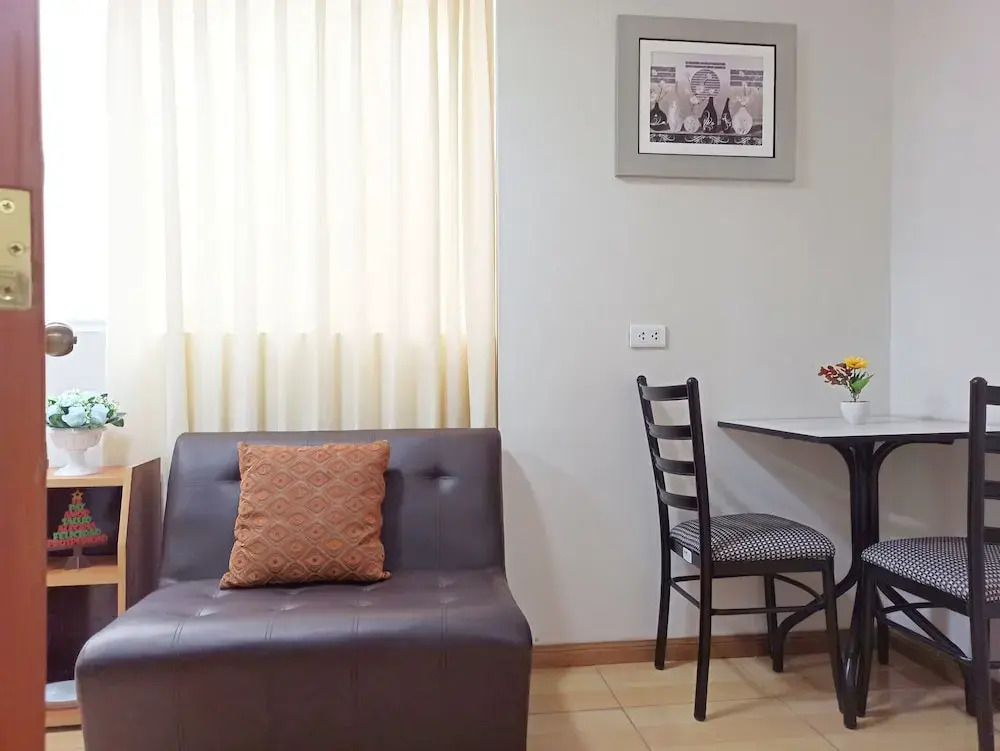 Eral Apartments Country Club