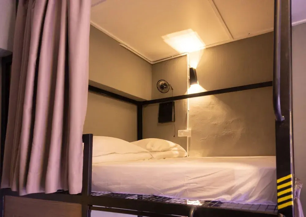 Traveller Bunker Hostel