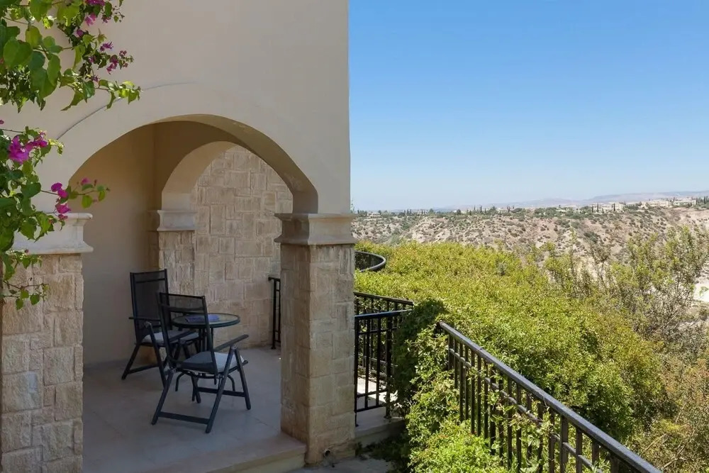 Aphrodite Hills Holiday Residences Junior Villas 3 Bedroom Junior Villa With Communal Pool - Fz02