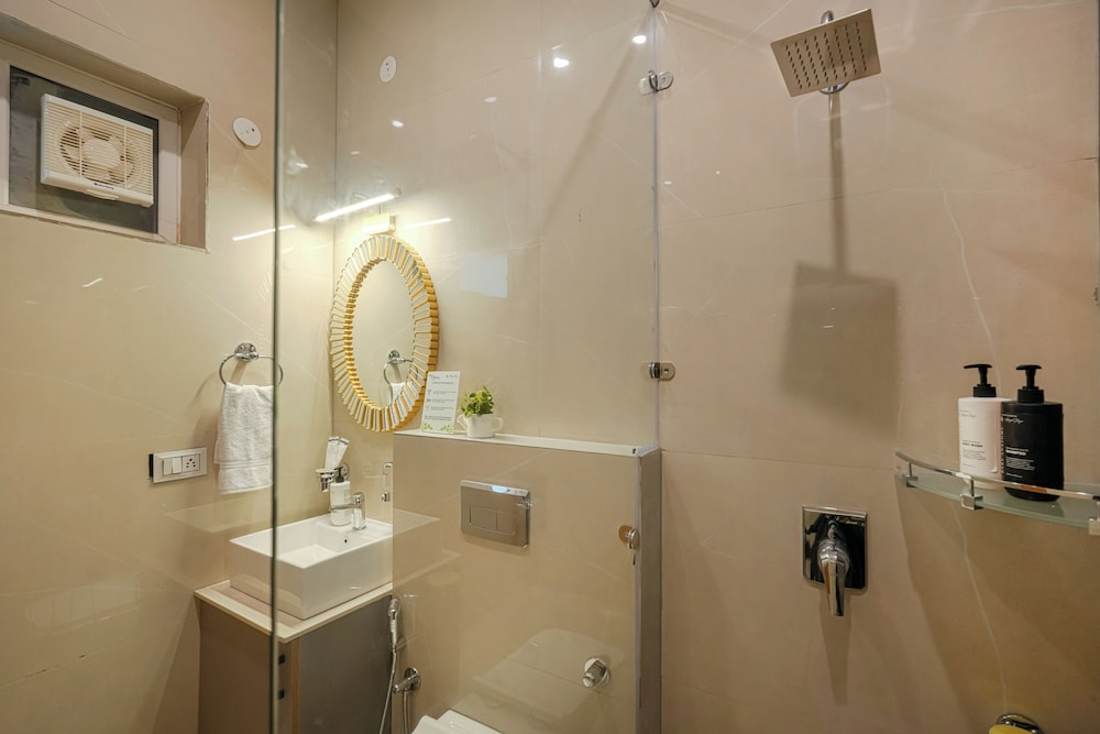 Alaya stay Dochi 4BHK apt with Hill View