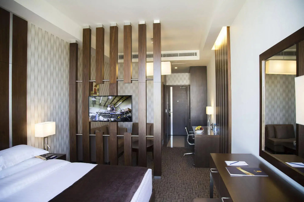 Sulaf Luxury Hotel