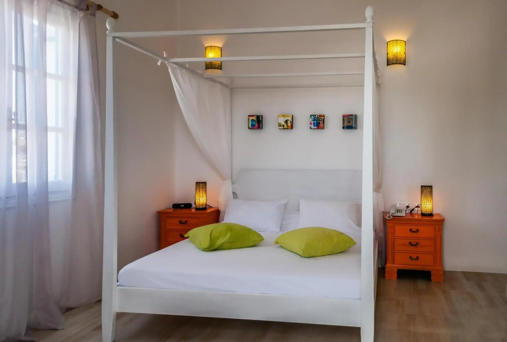 Eiriana Luxury Suites
