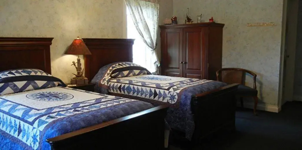 The Feathered Star B&B