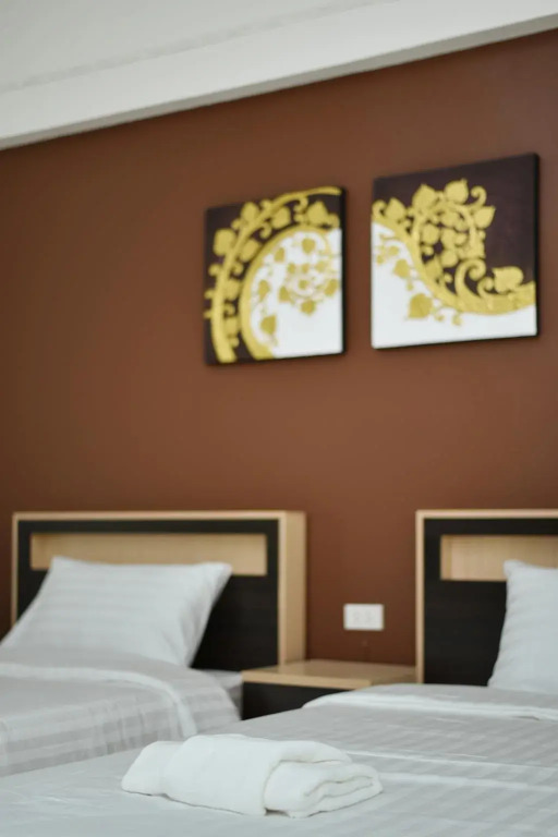 B32 Apartment