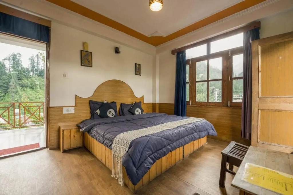One Light Hostel