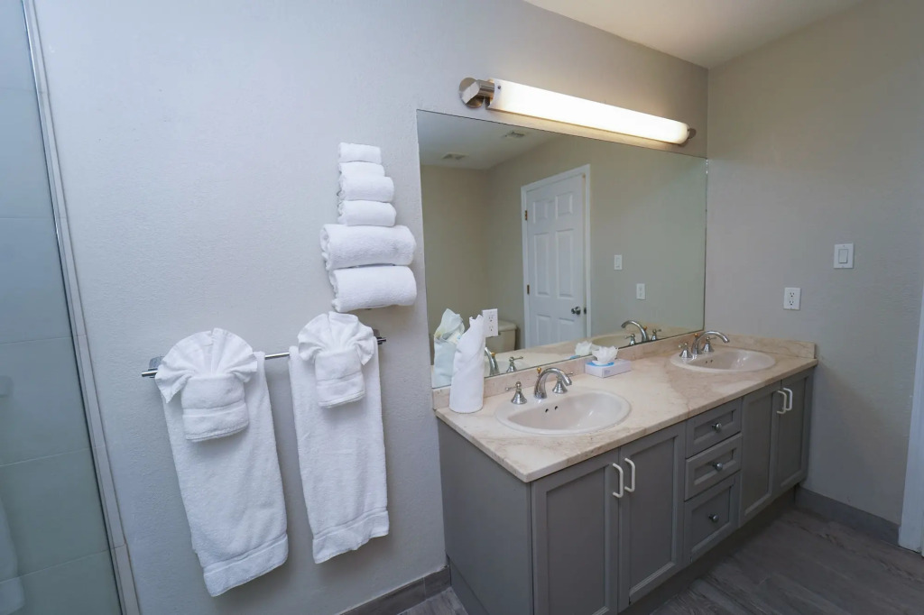 The Grand Caymanian Resort