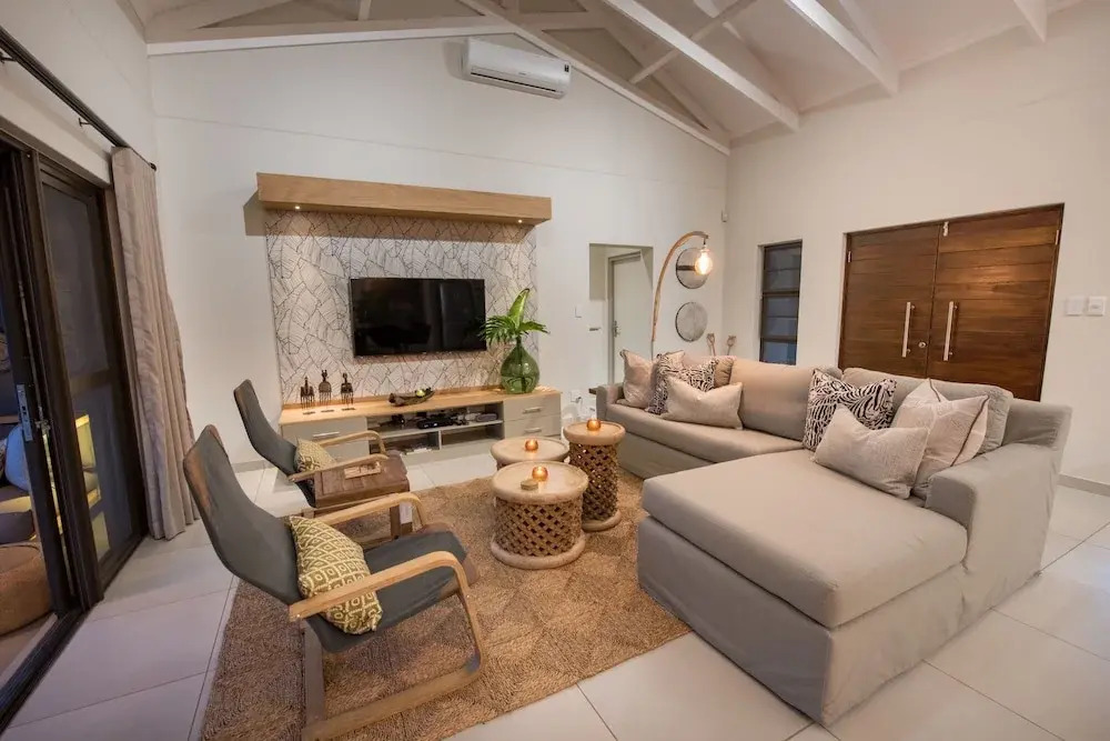 Bushwillow Private Villa