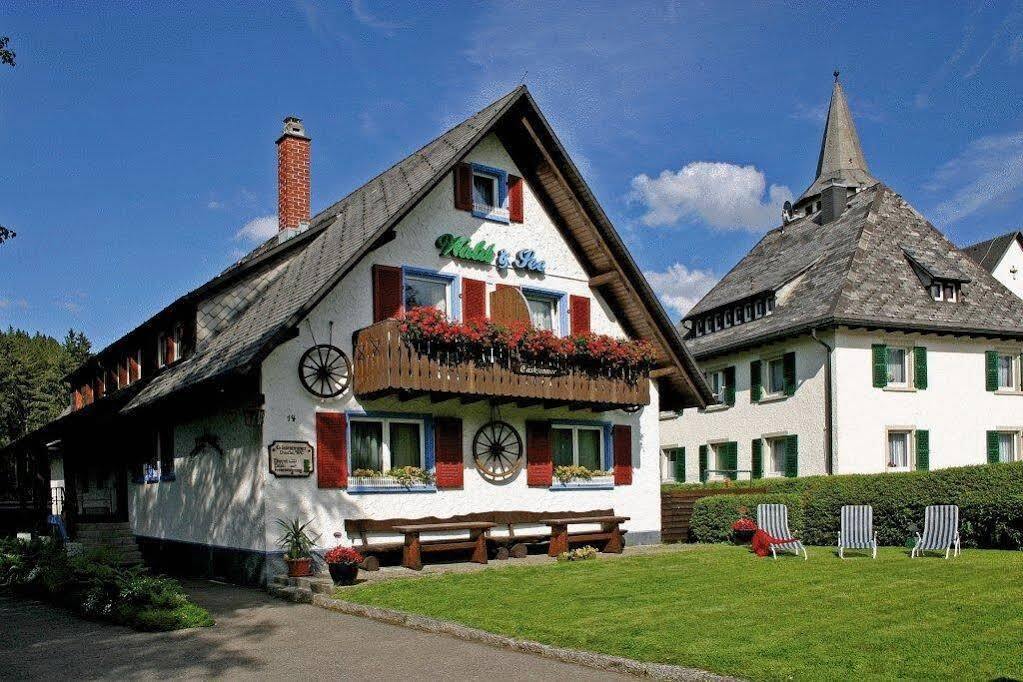 Pflegerin Riesenpimmel Wald Doppelter