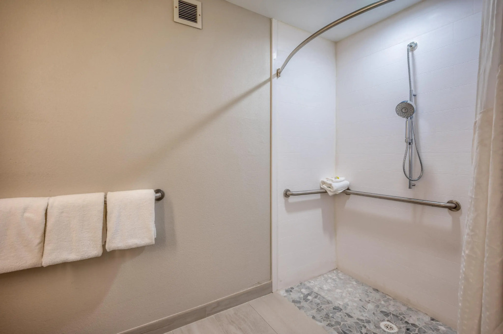 Holiday Inn Express Hotel & Suites Greenville by IHG