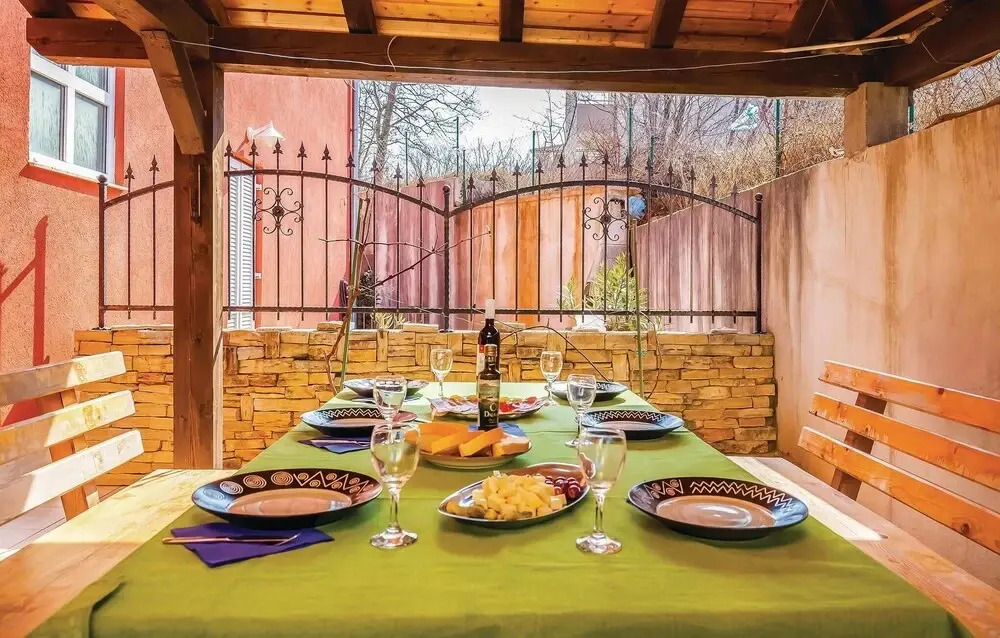 Amazing Home in Cizici With Wifi and 2 Bedrooms