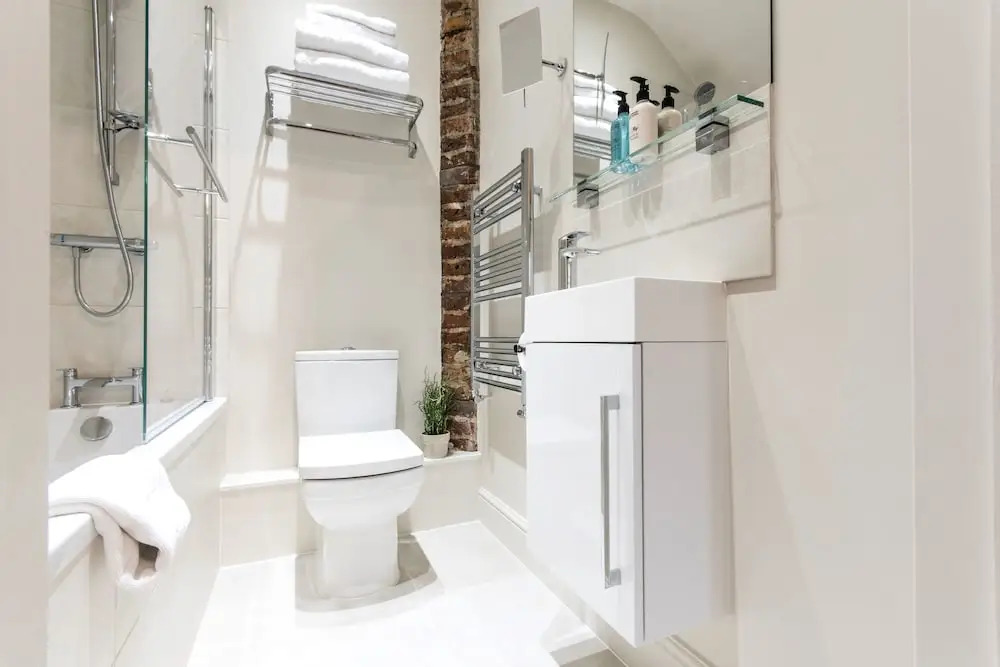 April House Weybridge - Boutique Guesthouse