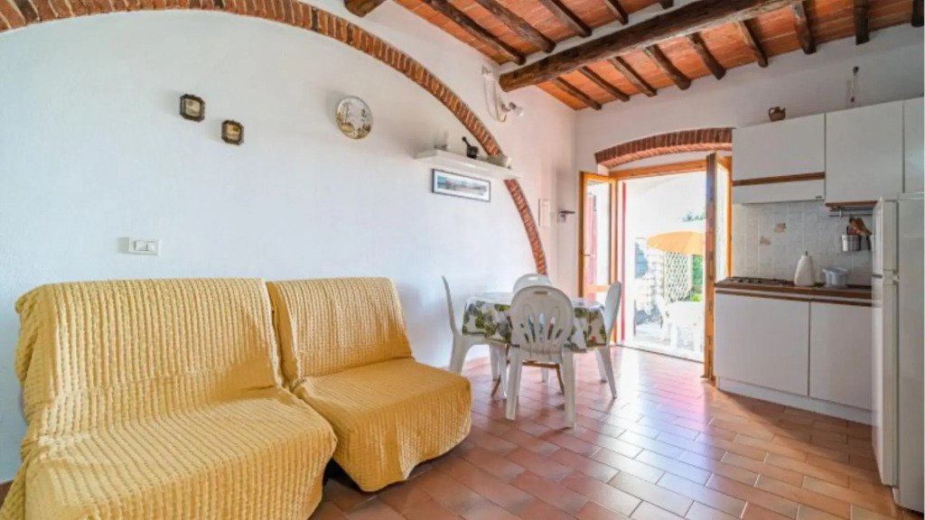 Two-room apartment in La Pila, 2 km from the beaches of Marina di Campo and Procchio-BILOCALE I CAPANNILI