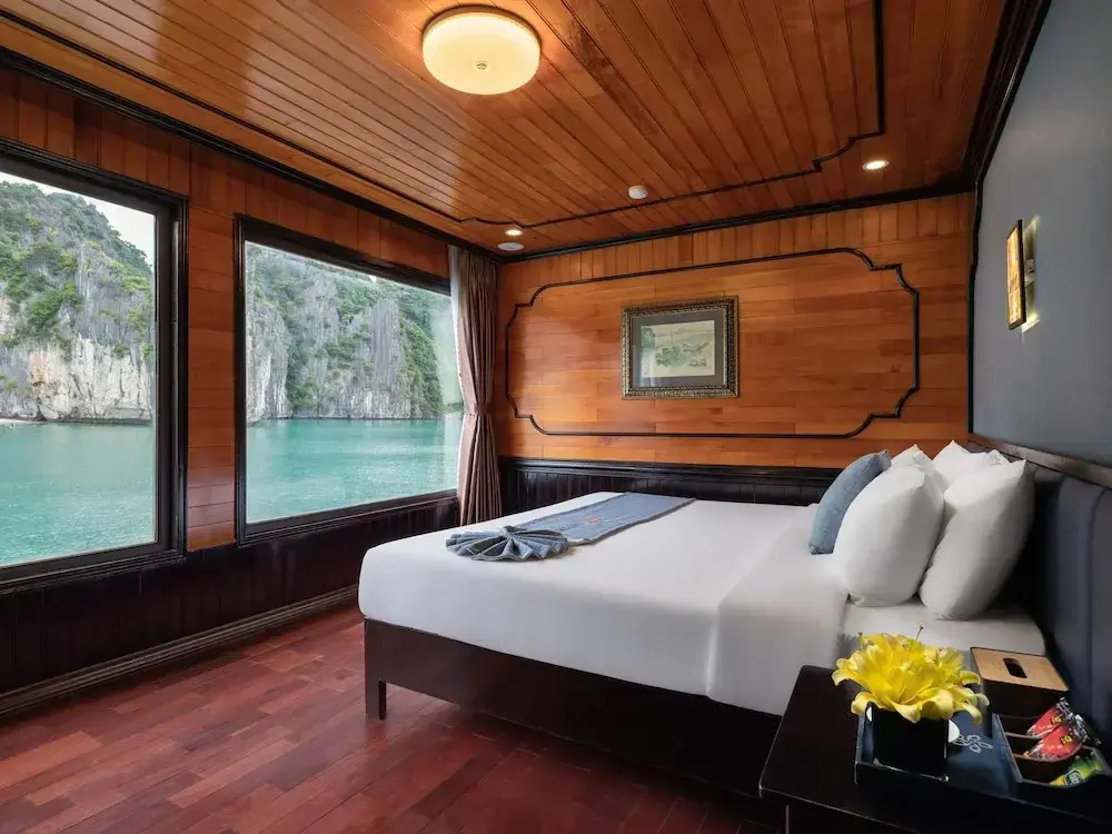 La Pandora Boutique Cruises