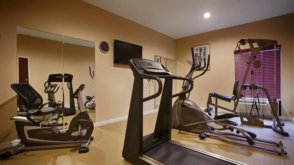 Best Western Plus Springfield Airport Inn
