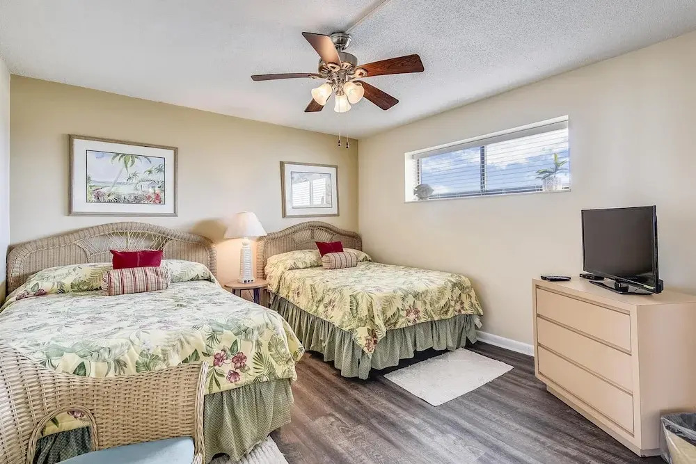 Summerhouse Beach Resort by Panhandle Getaways
