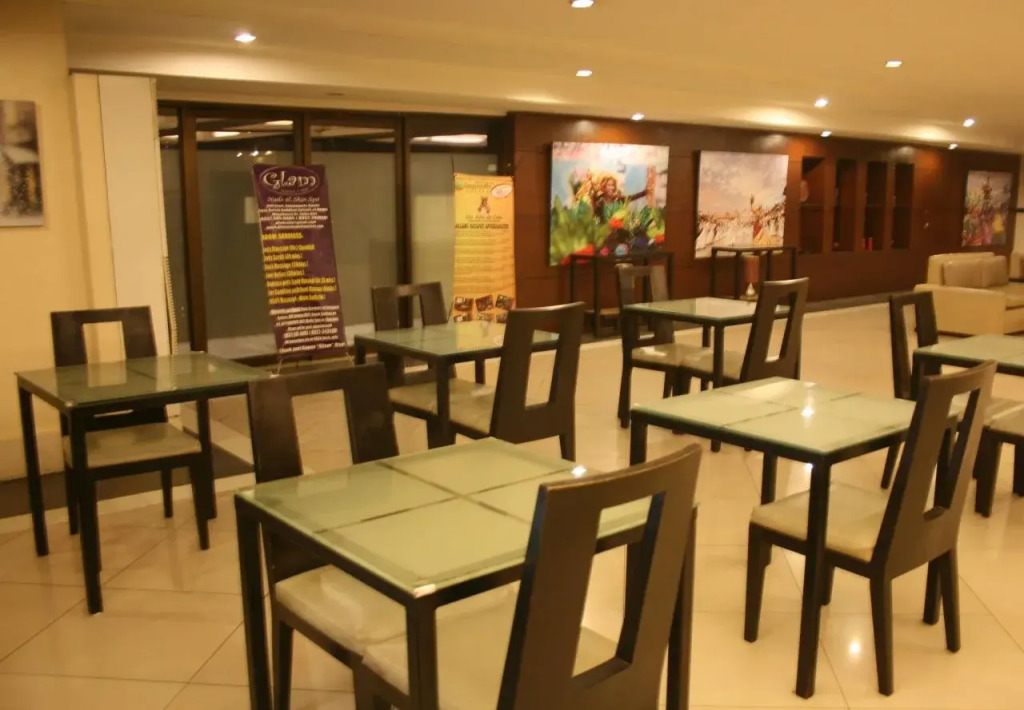 Sampaguita Suites JRG