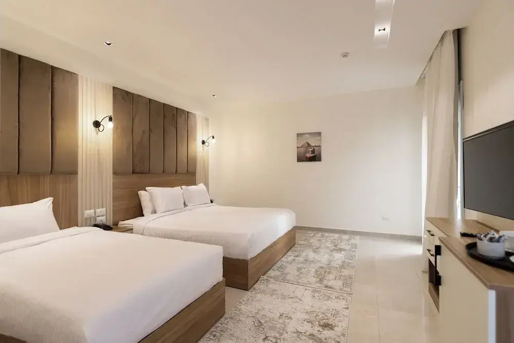 Mazar Pyramids Hotel
