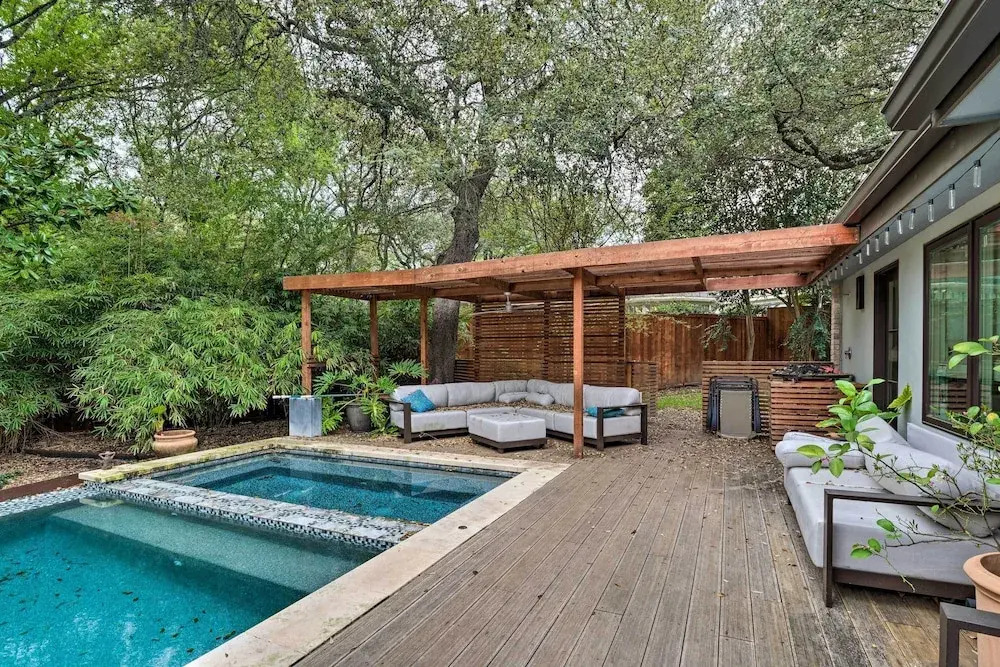 Stunning Austin Retreat w/ Pool, 5 Mi to Downtown!