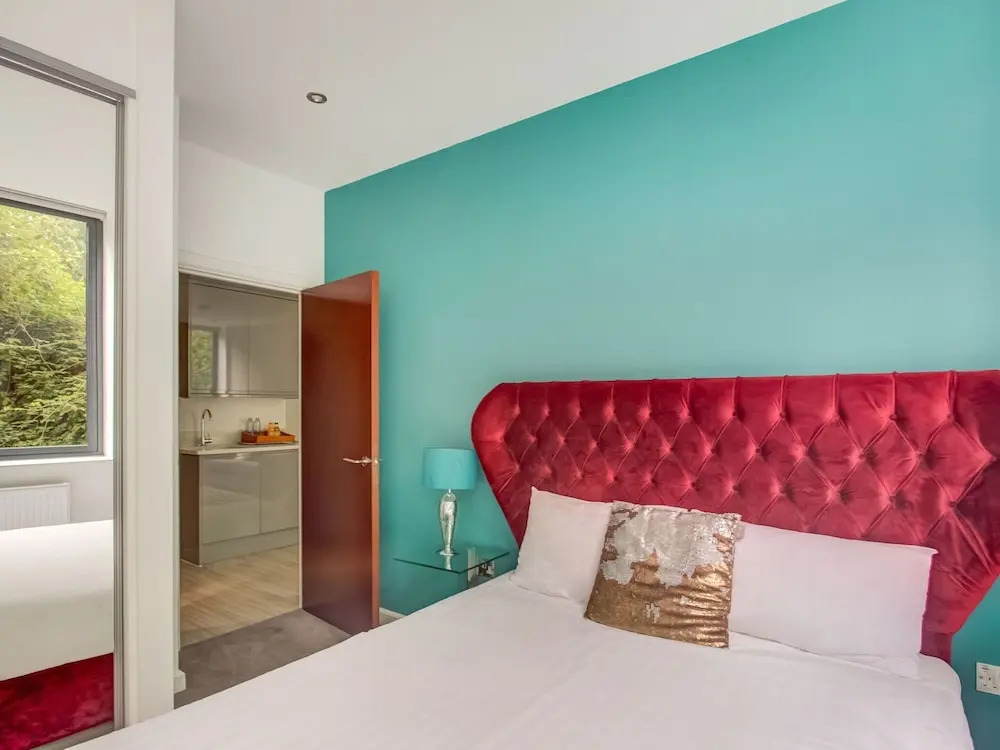 Simplistic Apartment in Milton Keynes near Willen Lake