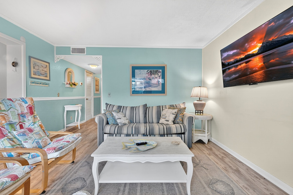 Myrtle Beach Resort A 210