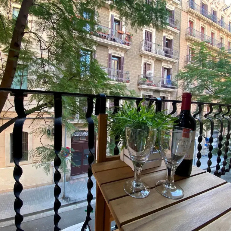 Cosy Urban Oasis 1BD in Poble Sec By Myrentalhost