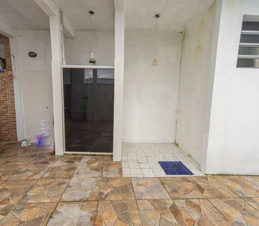 Casa com Piscina e Churrasqueira no Savoy