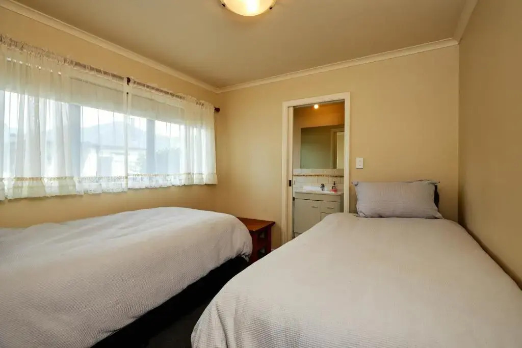 Paradise Inn - Kaikoura Holiday Home