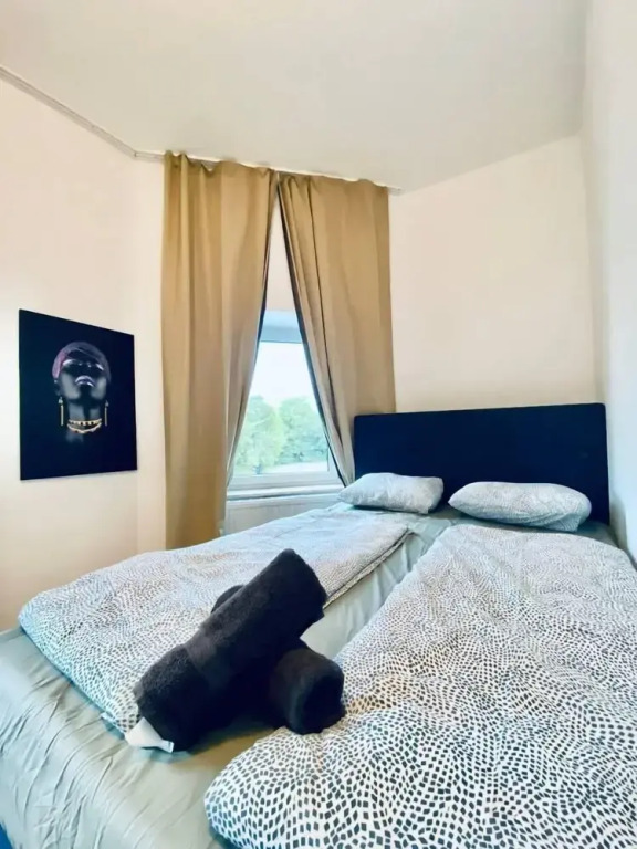 Spacious 4 BR Apt Perfect for Groups