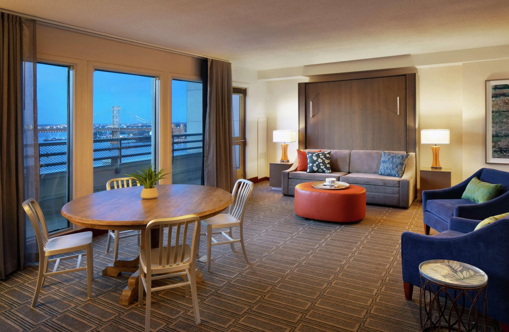 Hilton Philadelphia at Penns Landing
