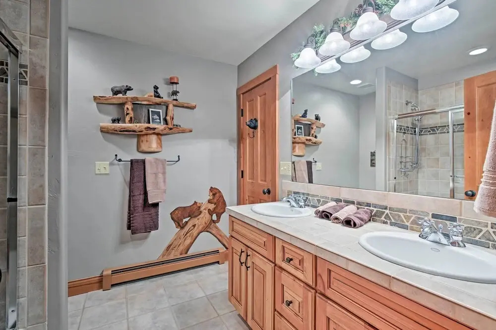 2 Mi to Skiing: Mtn-view Home w/ Deck in Granby!