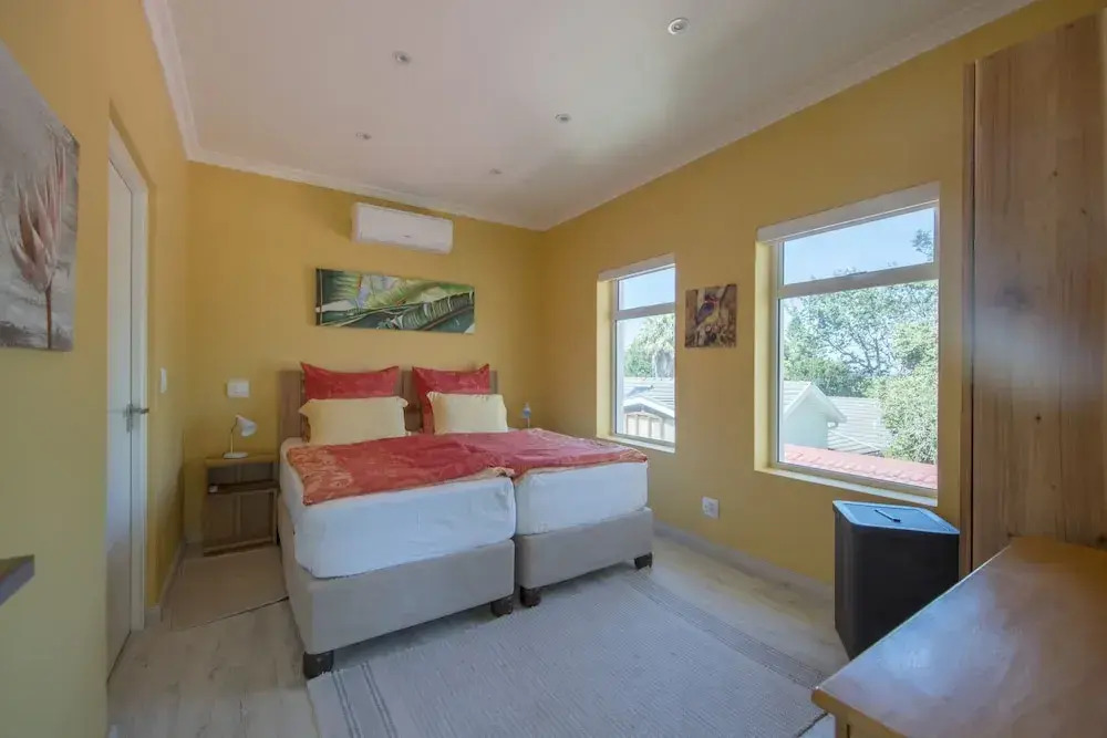 Superior 4-star-apartment Graded by Aa and Tgcsa Close to Constantia Wineroute