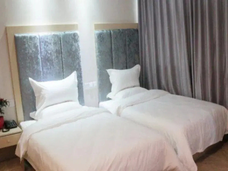 Kaifeng Dong Jing International Business Hotel